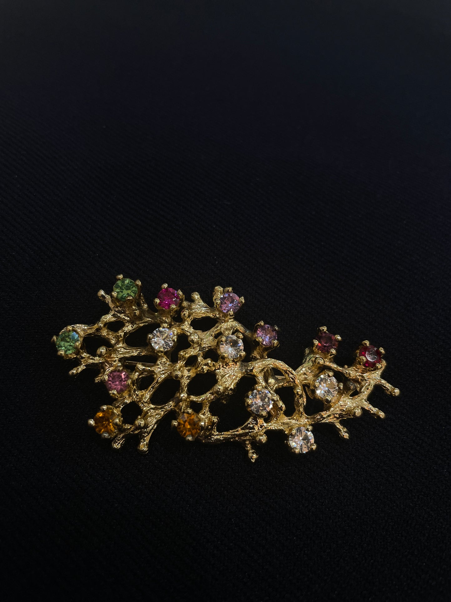 Vintage Gold Rhinestone  Brooch
